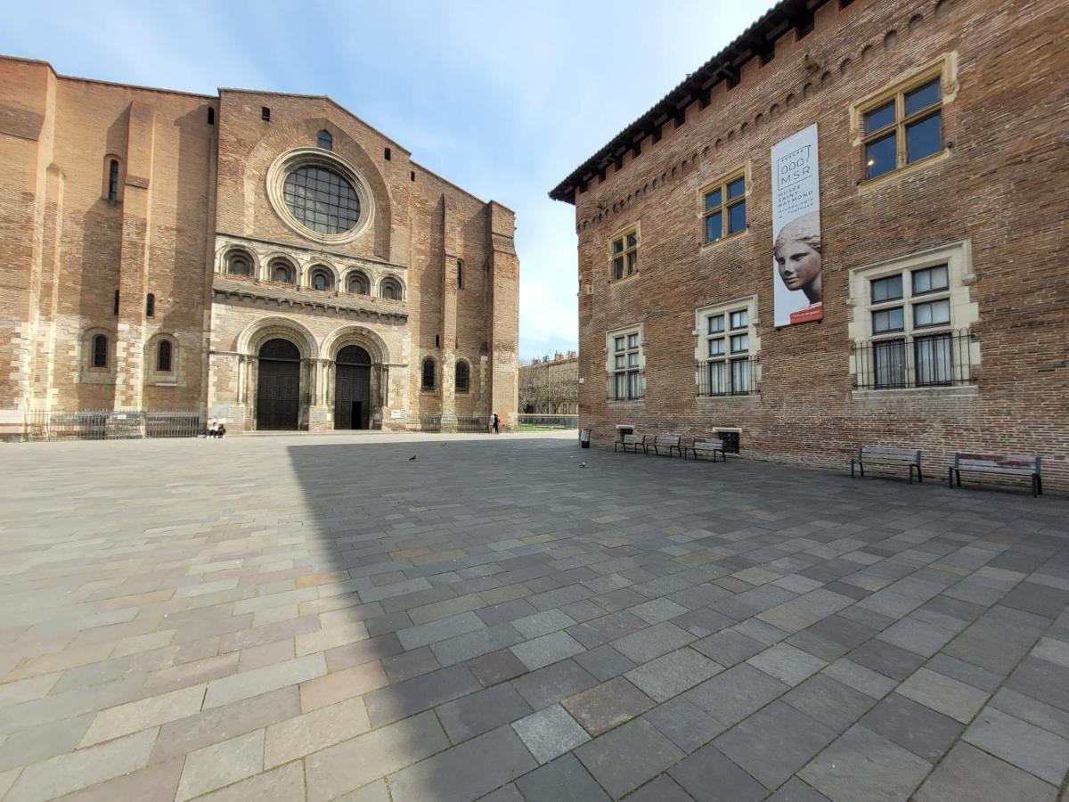 Toulouse - Basilique St-Sernin------- Netflix Exterior foto