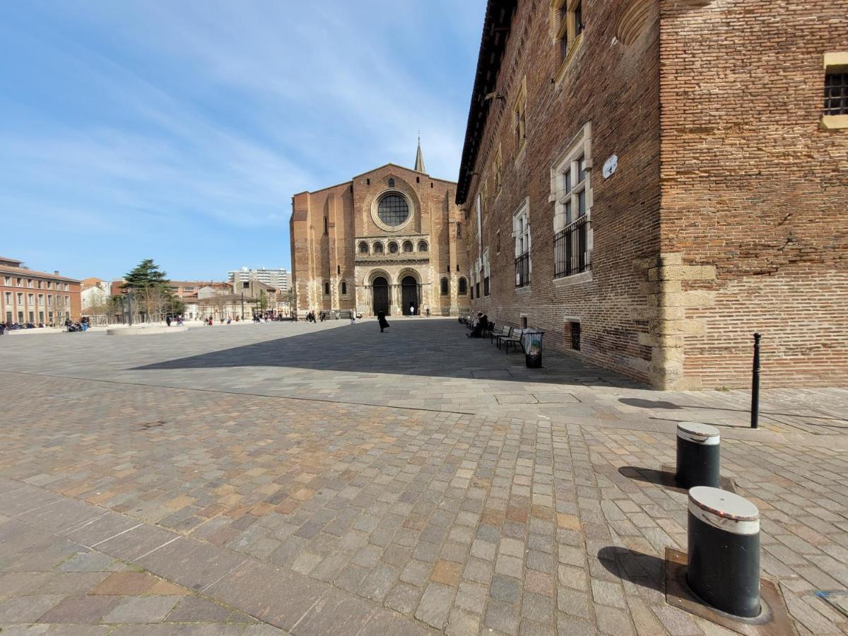 Toulouse - Basilique St-Sernin------- Netflix Exterior foto